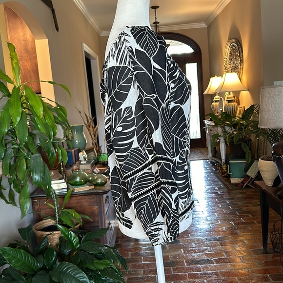 Cynthia Rowley 100% linen on/off the shoulder tropical print top sz XL - Picture 4 of 13